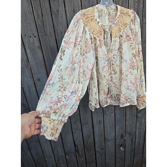 Anthropologie Cream Floral Long Sleeve Smocked Lurex Top Women's Size Medium - Picture 5 of 8